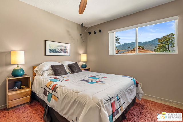 2072 S Bobolink Lane, Palm Springs, CA 92264