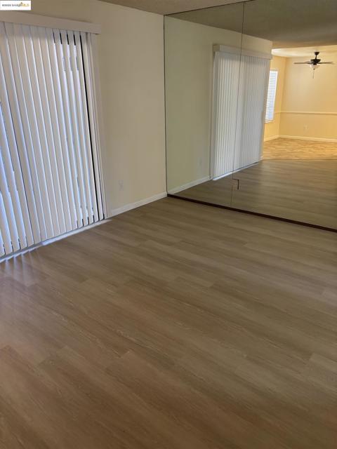 2926 winding lane, Antioch CA: https://media.crmls.org/mediaz/262685c3-ca4c-441e-878e-0597c01521c1.jpg