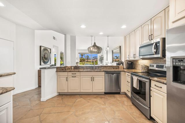 38674 Wisteria Drive, Palm Desert, CA 92211