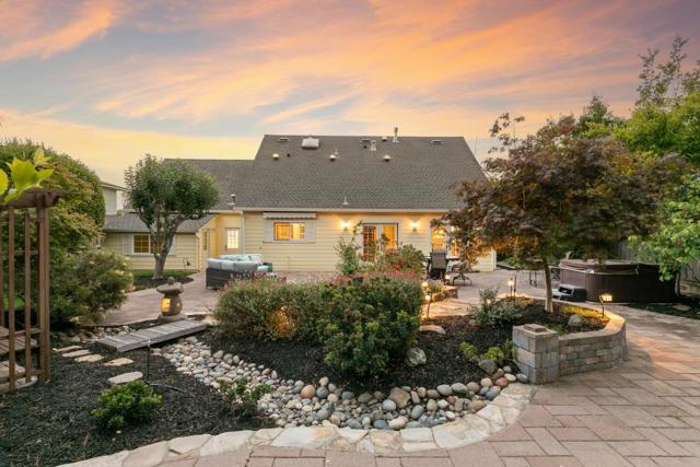 2982 Arguello Drive, Burlingame CA: https://media.crmls.org/mediaz/2627f771-066f-4ba0-9327-04cabf66b386.jpg
