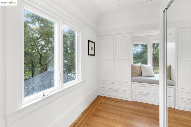 1 Brookside Avenue, Berkeley CA: https://media.crmls.org/mediaz/2627fe5b-ef61-4e59-8cc3-5716d289e9f8.jpg