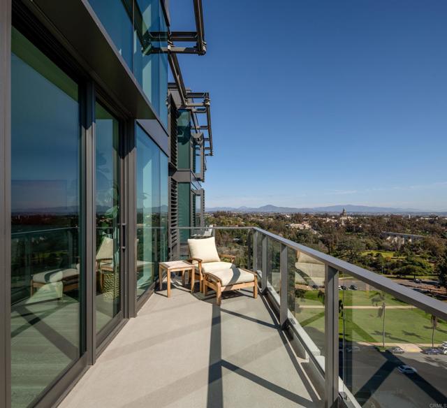 Detail Gallery Image 5 of 48 For 2855 Fifth Ave #1304,  San Diego,  CA 92103 - 3 Beds | 3/1 Baths