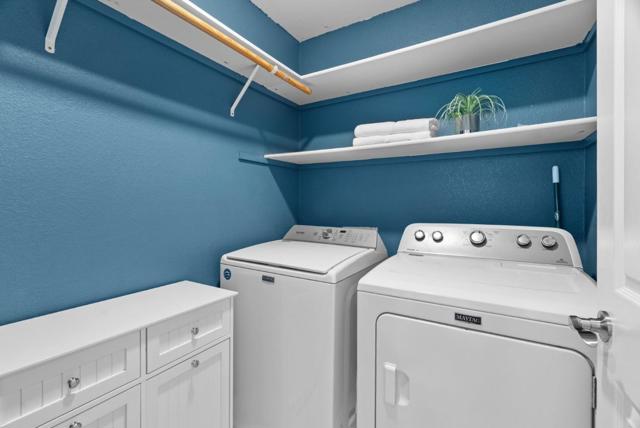56 Lavender Court, Tracy CA: https://media.crmls.org/mediaz/26288dfb-5cdc-4b65-8c2f-2ad9176c0170.jpg