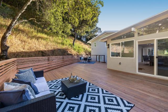 1315 Black Mountain Road, Hillsborough CA: https://media.crmls.org/mediaz/26288f79-e3c3-451d-857d-d55f723c51a1.jpg