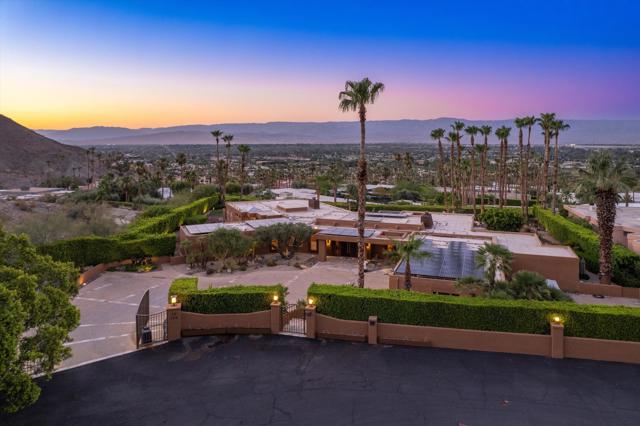 70150 Thunderbird Road, Rancho Mirage CA: https://media.crmls.org/mediaz/2628e6d2-25ce-4d9f-bdef-d632515a7426.jpg