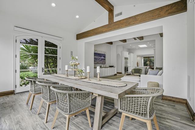 15823 The River Trail, Rancho Santa Fe CA: https://media.crmls.org/mediaz/26291317-3b95-4bac-b1ad-037e13271cb3.jpg