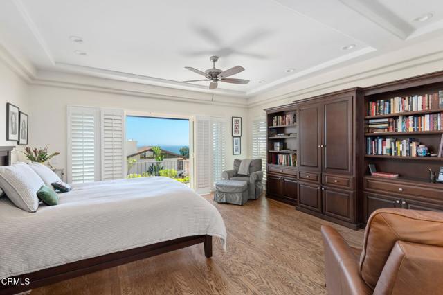 518 Lincoln Drive, Ventura CA: https://media.crmls.org/mediaz/26296403-719c-4bb2-8bef-1a1b8249b1eb.jpg