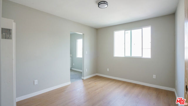 10412 S Figueroa Street, Los Angeles CA: https://media.crmls.org/mediaz/26299602-22ae-4eb8-b531-dc039c962074.jpg