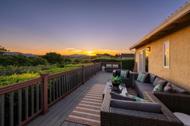 150 Crestview Drive, San Carlos CA: https://media.crmls.org/mediaz/26299a50-451c-4fa3-b3fa-1aef63ad744a.jpg