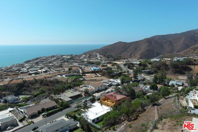 Drew Fenton | 18073 Sandy Cape Drive Pacific Palisades CA | MLS: 7432418