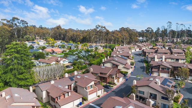 9779 Caminito Doha, San Diego CA: https://media.crmls.org/mediaz/262a9968-3342-450d-8c82-180f2f84a508.jpg