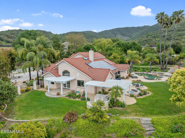 790 Spring Canyon Place, Thousand Oaks CA: https://media.crmls.org/mediaz/262ae511-ebe8-4c6b-879a-4837378cdeca.jpg