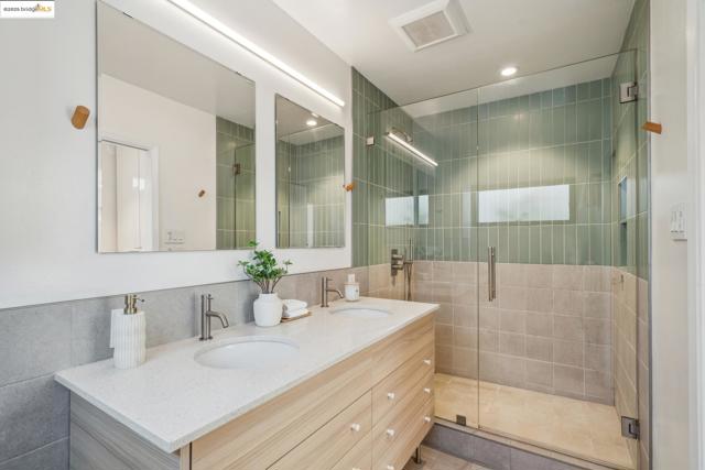 6212 Bernhard, Richmond CA: https://media.crmls.org/mediaz/262bc067-f0cf-4232-9517-98abae855dac.jpg