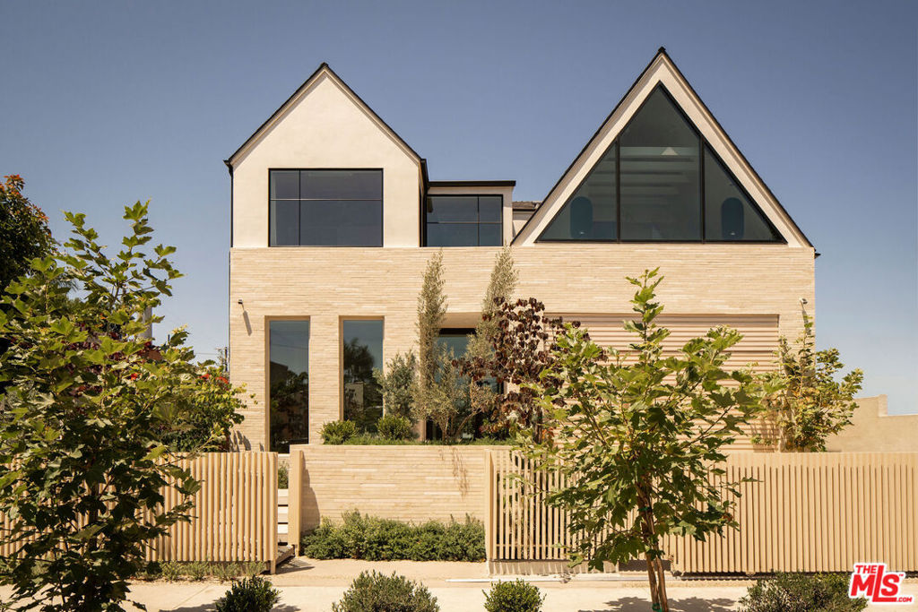 6111 Hargis Street — architectural residence