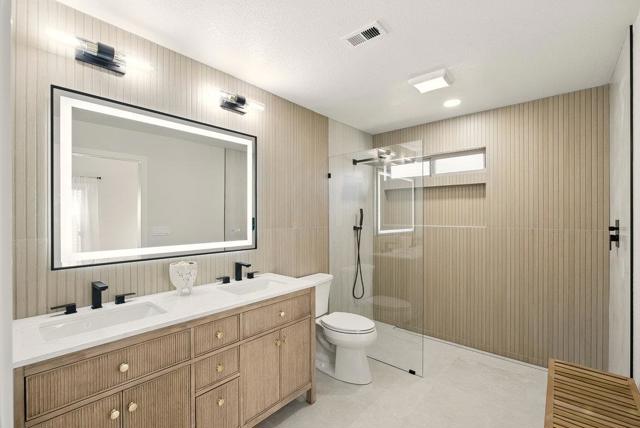 1180 Peterson Drive, Gilroy CA: https://media.crmls.org/mediaz/262d28f8-01a5-4be4-b264-1d7347d096a6.jpg