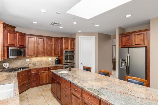 Detail Gallery Image 12 of 47 For 16270 Pauma Valley Dr, Pauma Valley,  CA 92061 - 4 Beds | 3 Baths
