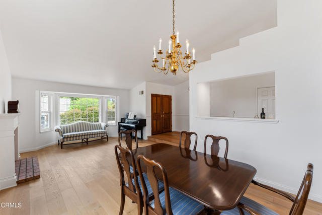 6861 Aviano Drive, Camarillo CA: https://media.crmls.org/mediaz/262dd70b-6d54-4f29-a412-b8184fce6ef5.jpg