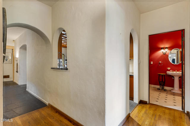5321 Alta Canyada Road, La Canada Flintridge CA: https://media.crmls.org/mediaz/262dfaec-2b80-4447-a010-52c2b09dac3c.jpg