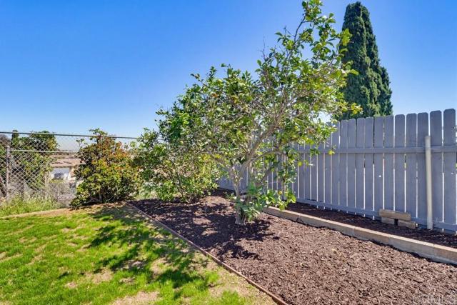 Detail Gallery Image 38 of 46 For 351 Ridgecrest Dr, San Diego,  CA 92114 - 3 Beds | 2 Baths