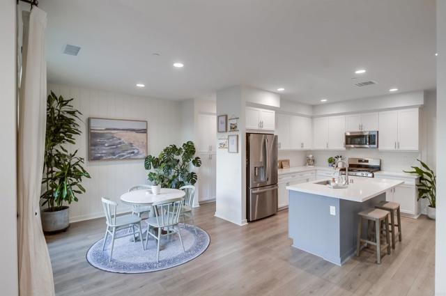 Detail Gallery Image 9 of 55 For 317 Brookside Way, Santee,  CA 92071 - 2 Beds | 2/1 Baths