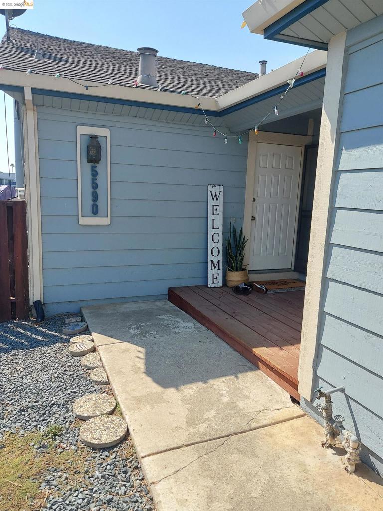 5590 Marlin Dr