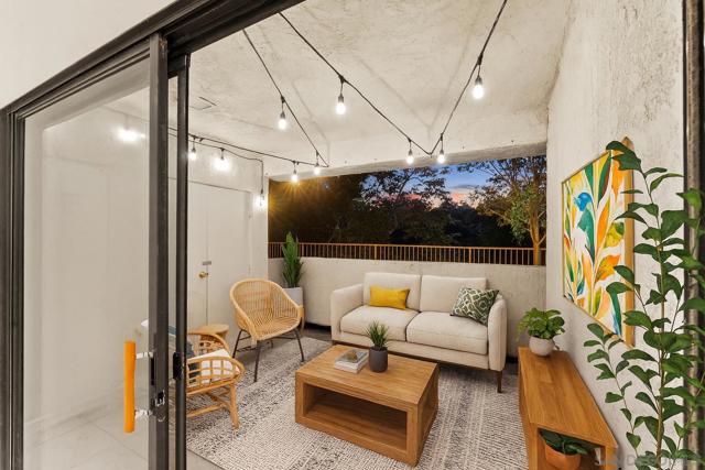 13034 Wimberly Sq, San Diego CA: https://media.crmls.org/mediaz/263250f3-b78a-445e-aee6-c89cfc8601e6.jpg