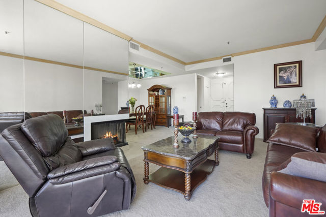2102 Century Park Lane, Los Angeles CA: https://media.crmls.org/mediaz/26326b5f-a722-49d5-8ad7-745e8d24cef2.jpg
