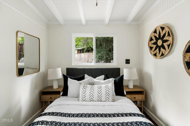 413 Sycamore Place, Sierra Madre CA: https://media.crmls.org/mediaz/263295eb-74d2-4347-84d7-9b6467765e0f.jpg