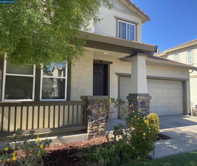 389 Black Rock Street, Brentwood CA: https://media.crmls.org/mediaz/2633d46e-747c-4d56-8ae4-aedb977b2baa.jpg