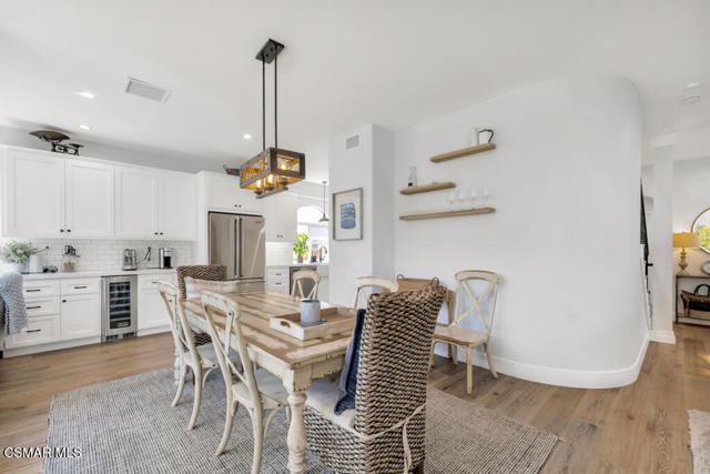 1847 Fox Springs Circle, Newbury Park CA: https://media.crmls.org/mediaz/26357a74-20bb-4f85-9eb4-c4b11736d73d.jpg