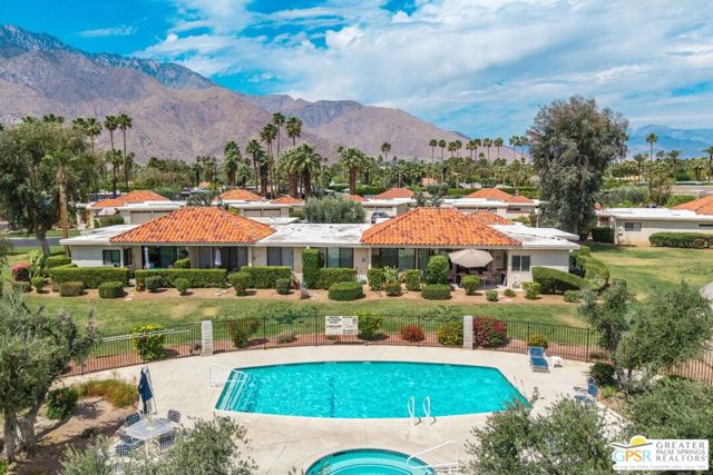 733 N Via Acapulco, Palm Springs CA: https://media.crmls.org/mediaz/2635b48e-08f4-4180-bd2e-d1473777f7c0.jpg