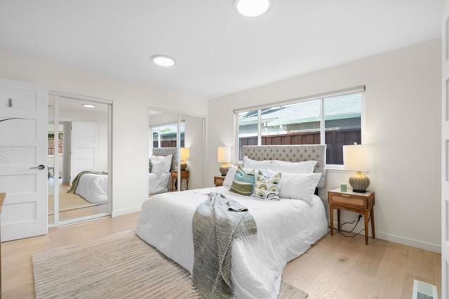 Image 17 of 47 For 261 Los Palmos Way