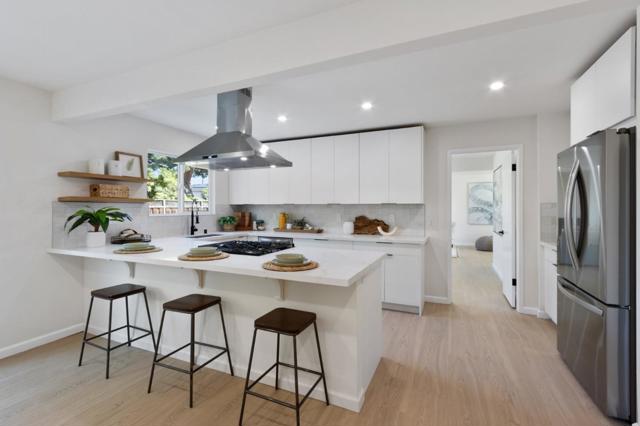868 Laburnum Drive, Sunnyvale CA: https://media.crmls.org/mediaz/26369ce2-cad8-49fd-bebc-22f2882efec2.jpg