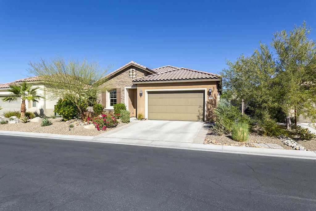 MLS #219138363PS image #1