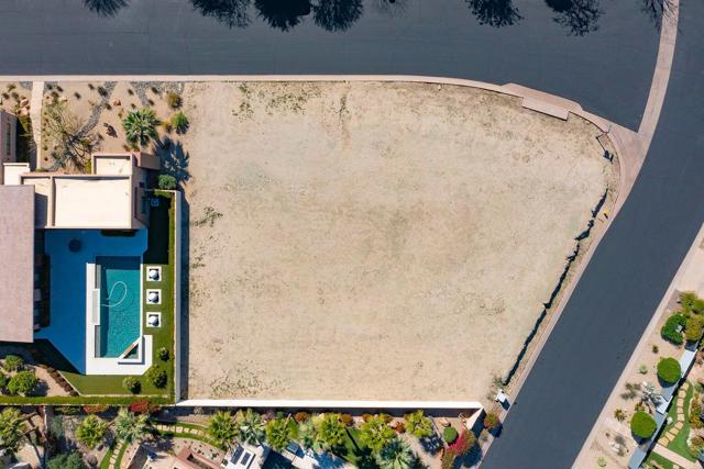 250 Lautner Lane, Palm Springs CA: https://media.crmls.org/mediaz/26389b21-24d6-4b30-b4db-7fe24196b6ef.jpg