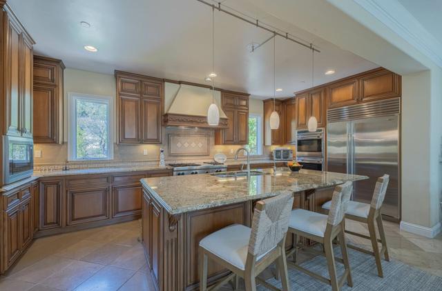 407 Mirador Court, Monterey CA: https://media.crmls.org/mediaz/26394c8d-8c54-4e22-bb55-3b0d34471ac2.jpg