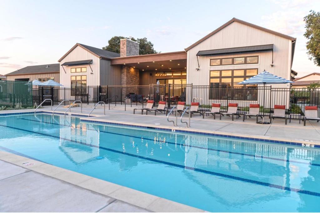 MLS #ML82004906 image #9