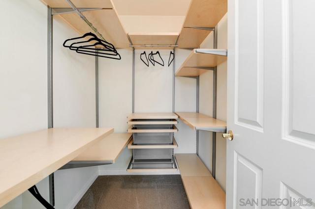 350 Nutmeg St, San Diego CA: https://media.crmls.org/mediaz/263b1f5d-1546-410c-ae6d-7c7fa5644c3f.jpg