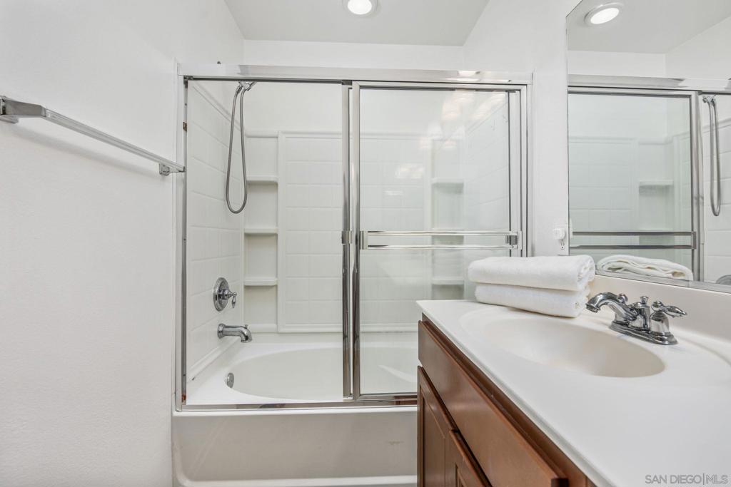 16913 Laurel Hill Ln - photo 20
