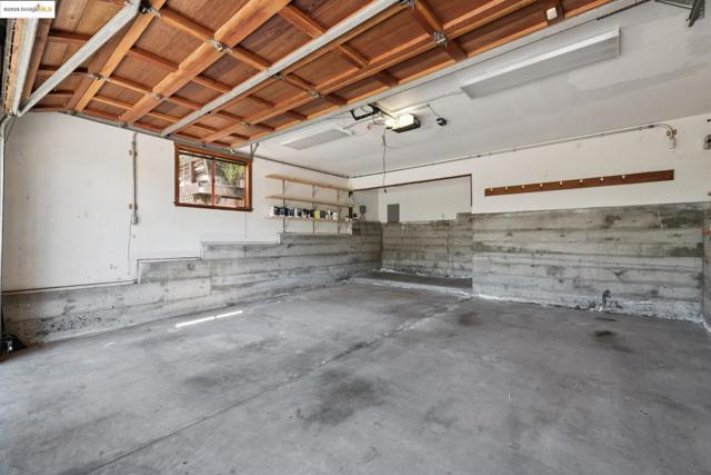 737 Woodhaven Rd, Berkeley CA: https://media.crmls.org/mediaz/263bac8d-bec1-4828-9bf0-664a4360131a.jpg