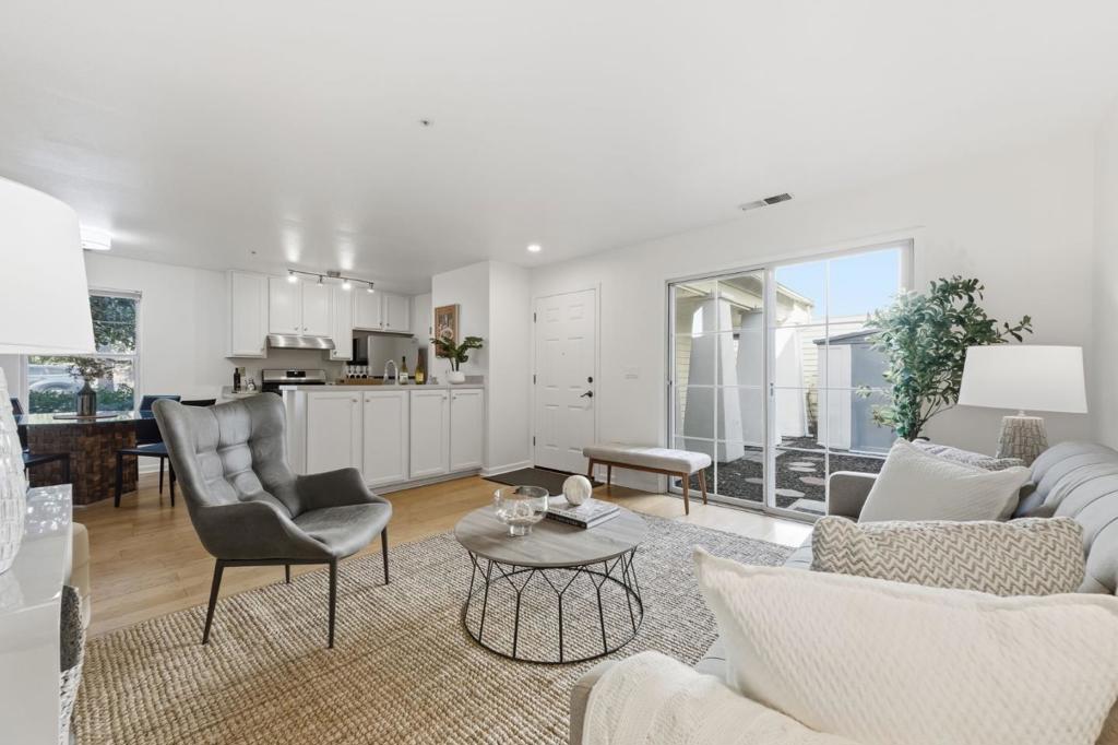 805 N San Antonio Road