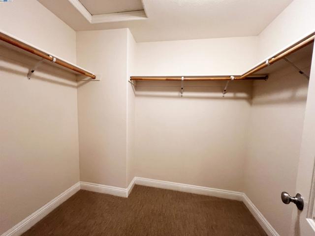 49031 Woodgrove Cmn, Fremont CA: https://media.crmls.org/mediaz/263dd852-c662-49f6-973c-221ce4aa0509.jpg