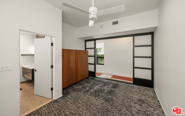 135 Outrigger Mall, Marina del Rey CA: https://media.crmls.org/mediaz/263e3f7a-92ef-466f-b300-5f16226afe96.jpg