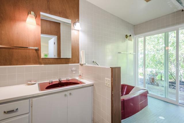 640 Los Trancos Road,  CA: https://media.crmls.org/mediaz/263f08d0-a5d9-4ab9-951c-924b109a5bde.jpg