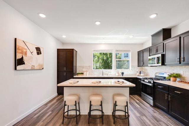 5950 Flash Court, San Jose CA: https://media.crmls.org/mediaz/263f4c77-07c9-4efd-9125-a4c991886ead.jpg