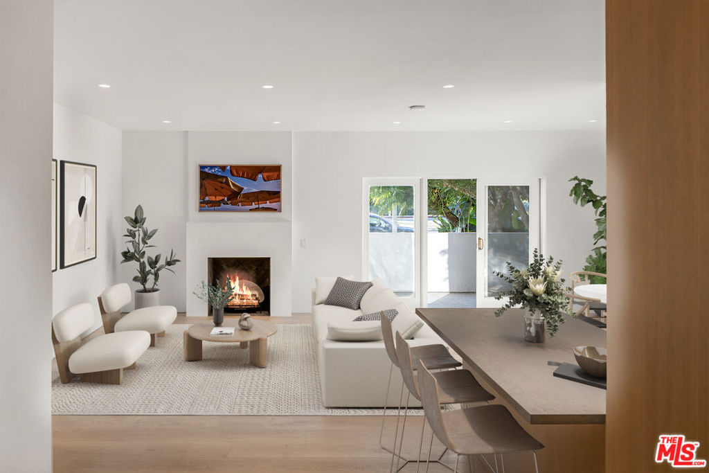 446 San Vicente Boulevard #102
