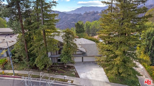 Drew Fenton | 2501 La Condesa Drive Los Angeles CA | MLS: 7163436