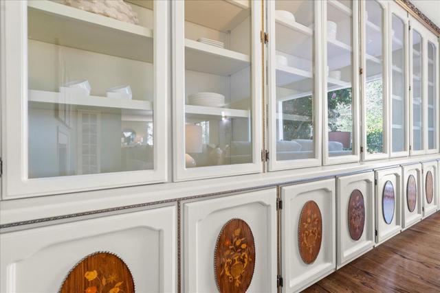 14721 Live Oak Lane, Saratoga CA: https://media.crmls.org/mediaz/2640645b-2349-4b04-8d4b-d0900fede474.jpg