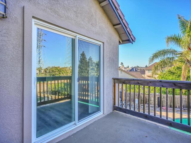 3706 Leilani Lane, Stockton CA: https://media.crmls.org/mediaz/2640d2ec-cbf5-4471-a212-8057304f3513.jpg
