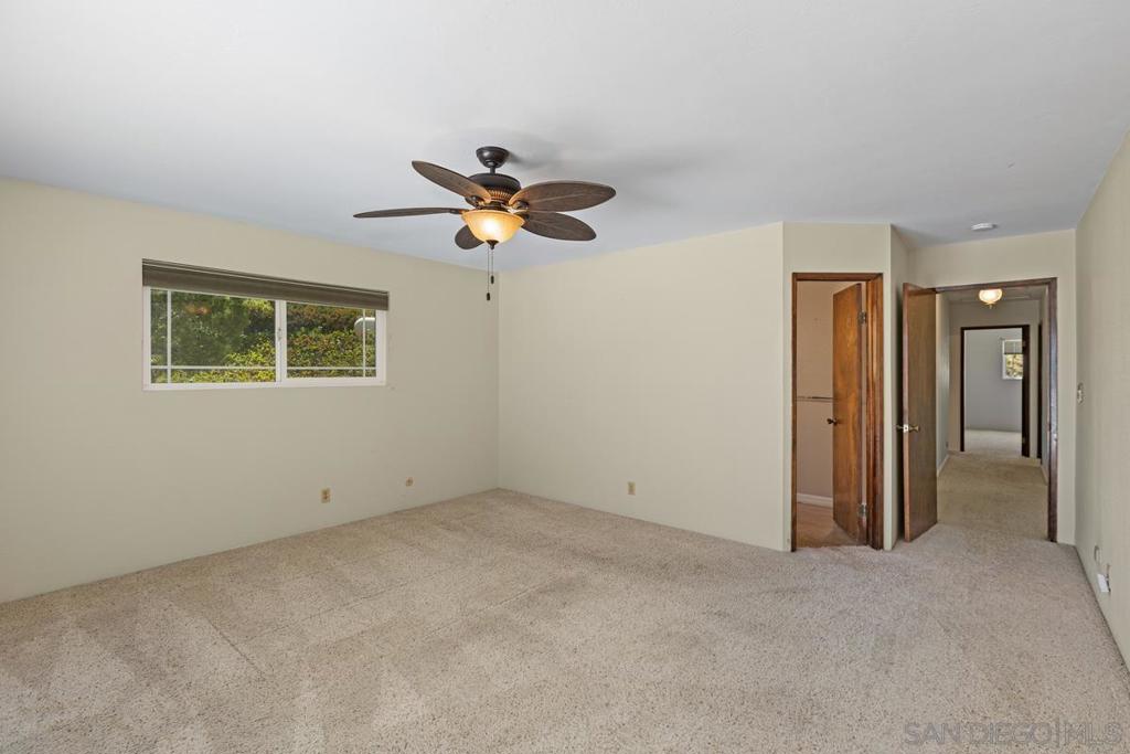 MLS #250026892SD image #57